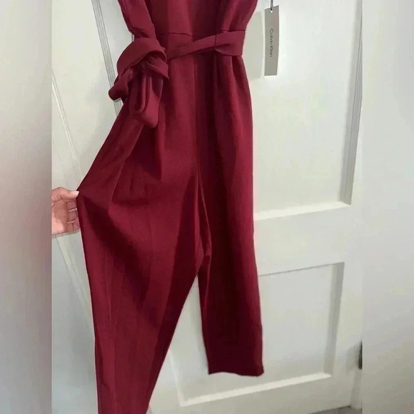 Tulip-Sleeve Cropped Jumpsuit - Picture 6 of 7